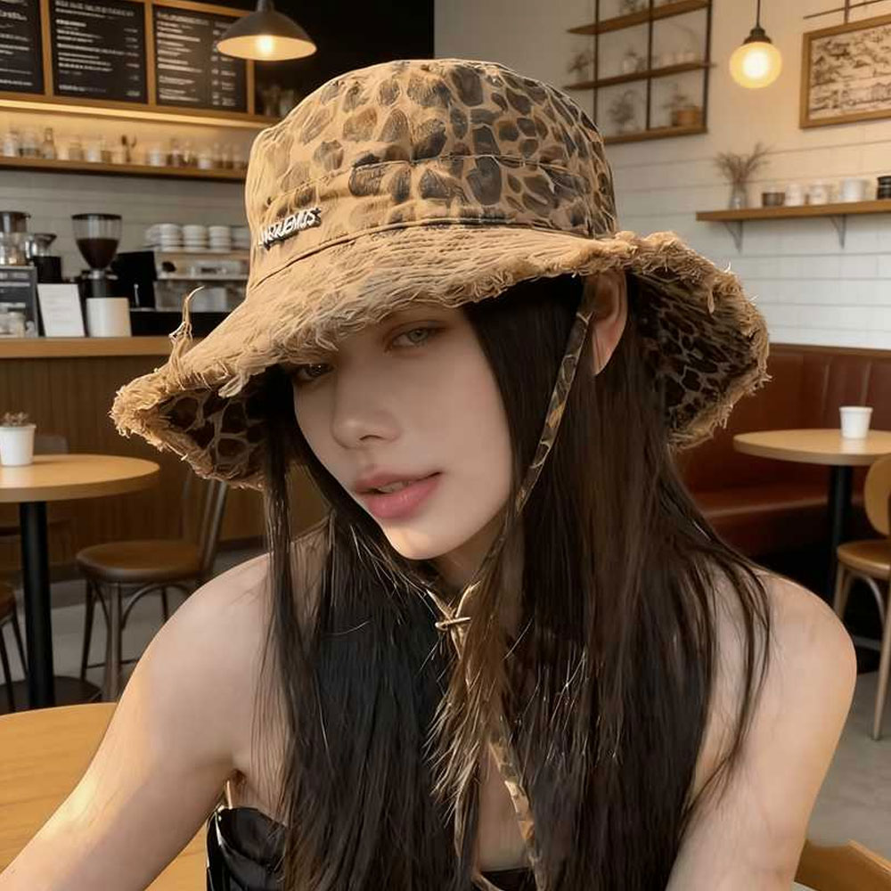ฤดูใบไม้ผลิและฤดูร้อน หมวกกันแ - Mountain Biking Hat บทวิจารณ์และราคา